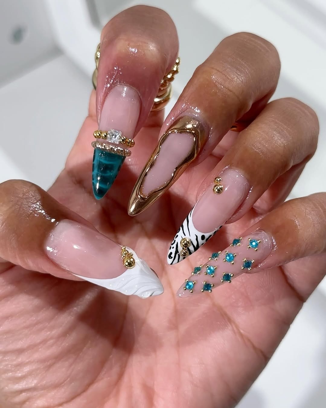 Aqua Luxe