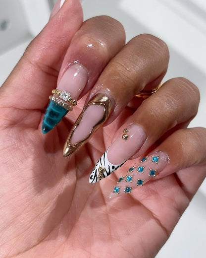 Aqua Luxe